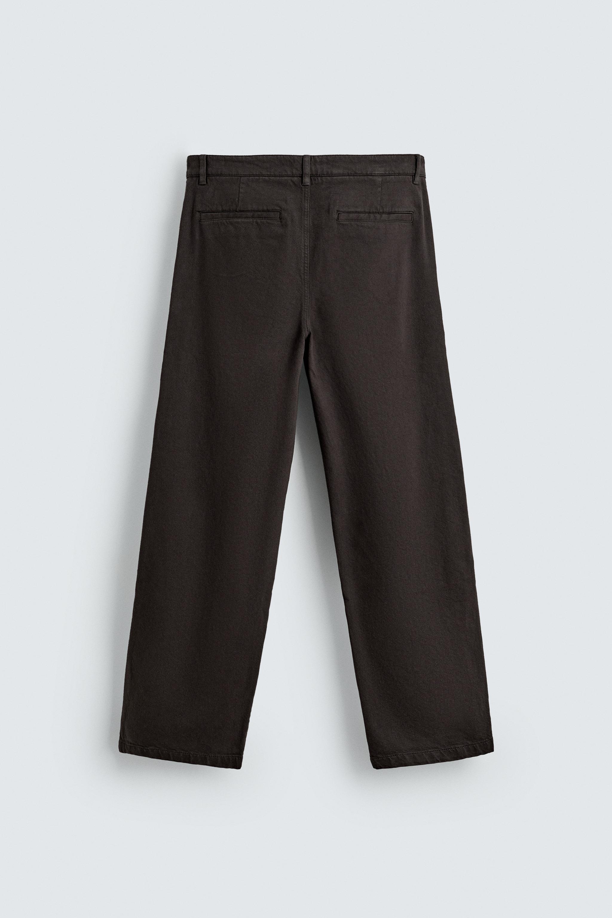 PLEATED STRAIGHT FIT PANTS